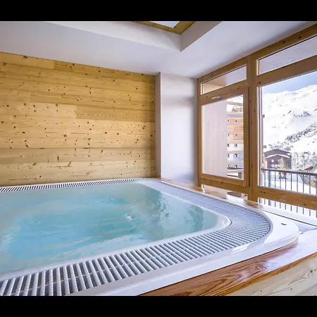 Apartment In Les Menuires With Spa & Pool Apartment