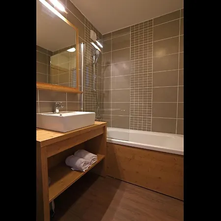 Apartment In Les Menuires With Spa & Pool